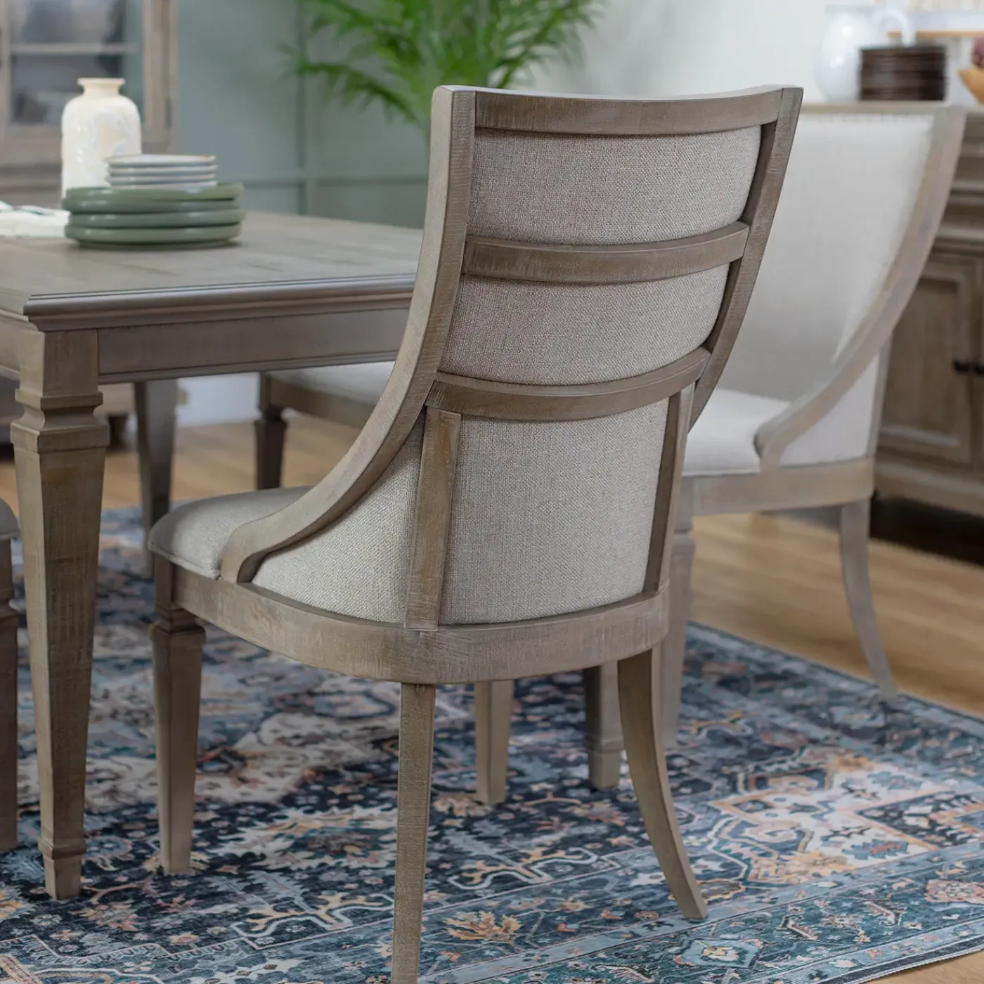 Discount East Bay Extendable Table, 4 Arm Chairs & Bench With Back Dining Room Sets