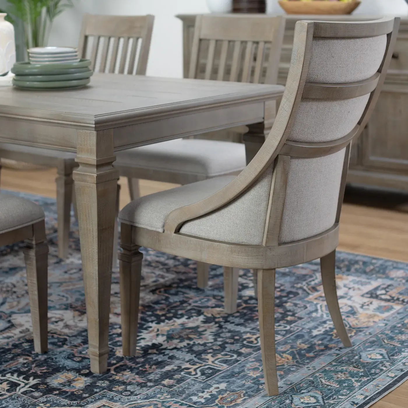 Discount East Bay Extendable Table, 4 Arm Chairs & Bench With Back Dining Room Sets