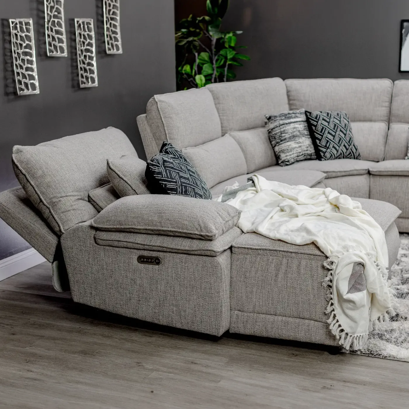 Best Goliath 6pc Power Chaise Sectional Living Room Sets|Sectionals