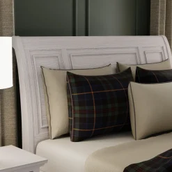 New Hanover Bed Queen Beds|Bedroom