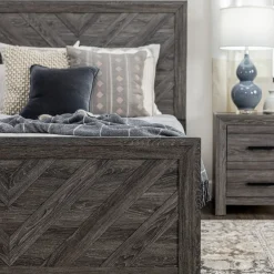 Kelcey Full Bed, Chest & Nightstand Bedroom|All Outlet & Clearance Items