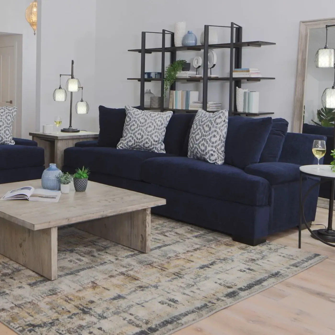 Outlet Turner Queen Sleeper Sofas & Couches|Custom Order