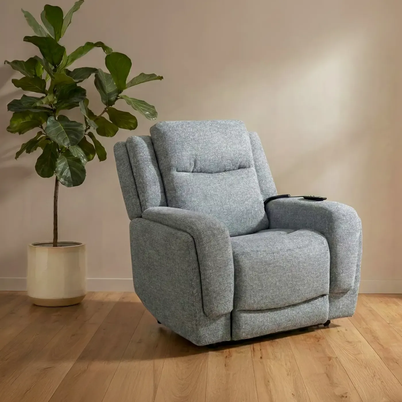 Clearance Winfield P3 ZG Recliner with Heat and Massage Recliners